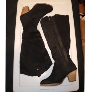 TORRID KNEE-HIGH BOOT Size 9.5 - WW